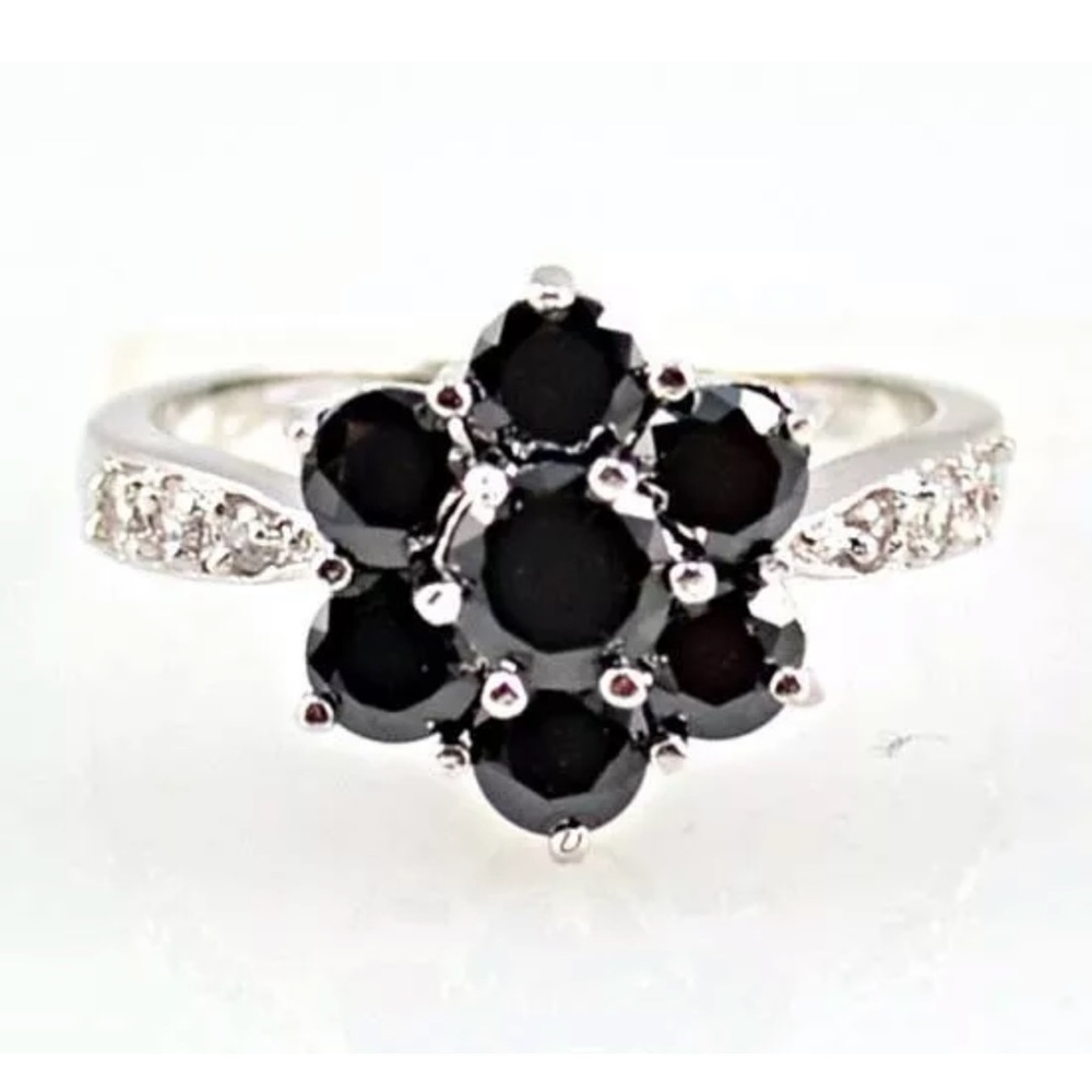 Gorgeous Flower RoundBlack Sapphire 925 SilverRing - Picture 2 of 5